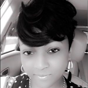 Meet your Posher, Armanda latoya